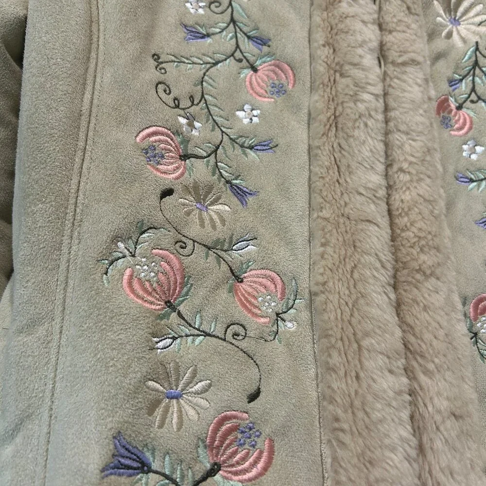 Fu Da‎ Sport Faux Suede Embroidered Sherpa Coat Sz L Phoebe Buffay Inspired 90s - Picture 4 of 8